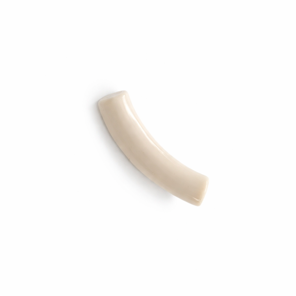 Perle petit tube incurvé