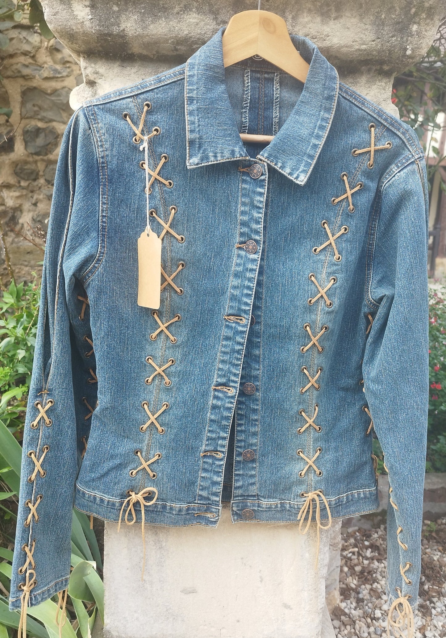 Veste en jean avec lacets
