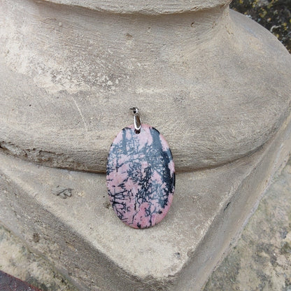 Pendentif rodhonite
