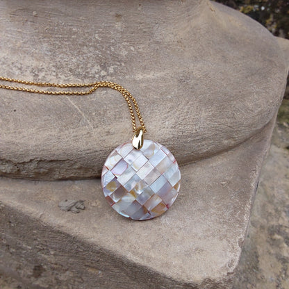 Collier nacre