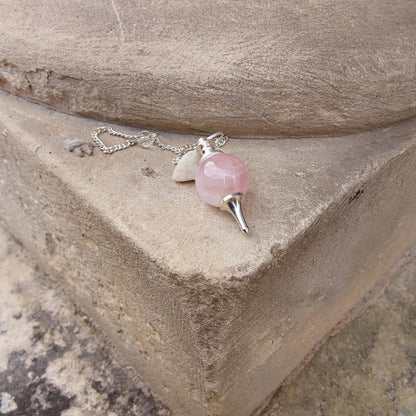 Pendule en quartz rose