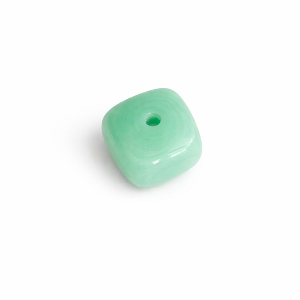 Perle cube arrondi vert amazone
