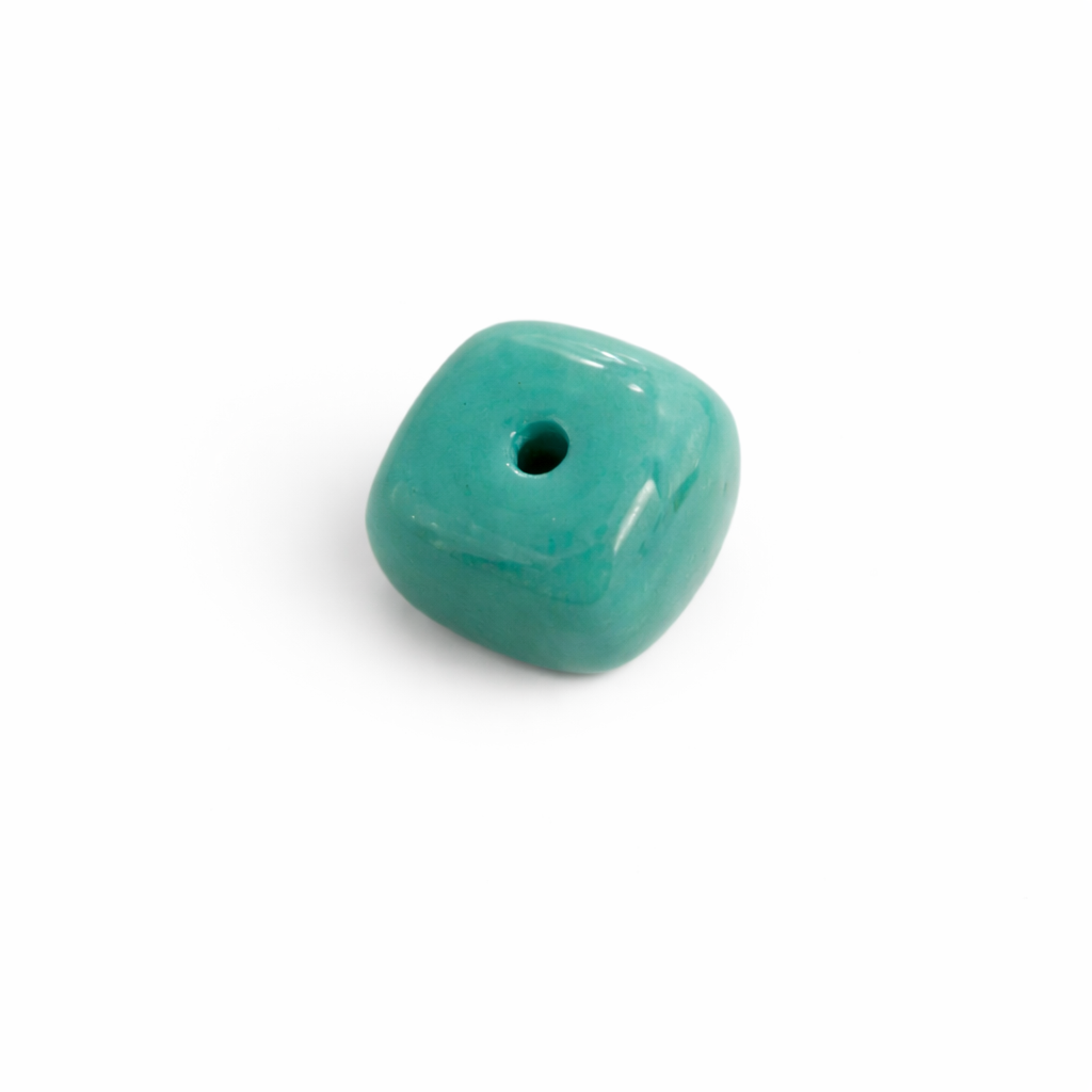 Perle cube arrondi emeraude