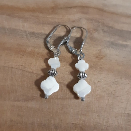 Boucles d oreilles en acier et nacre