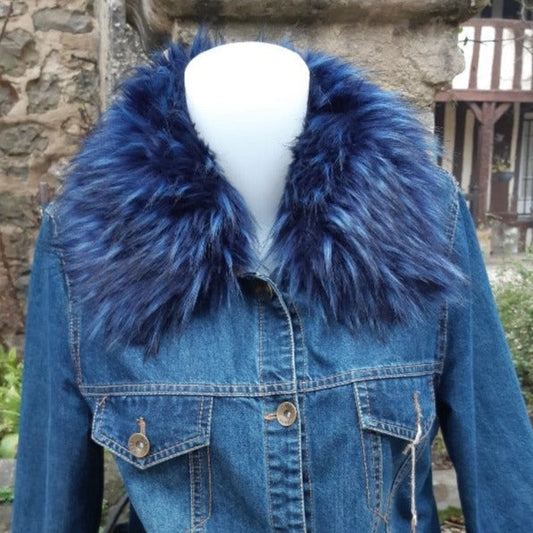 Veste en jean avec fourrure synthétique bleue