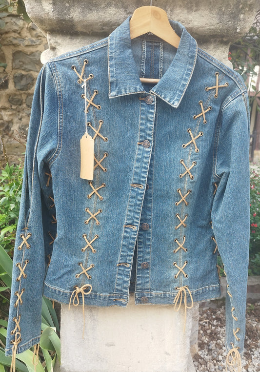 Veste en jean avec lacets